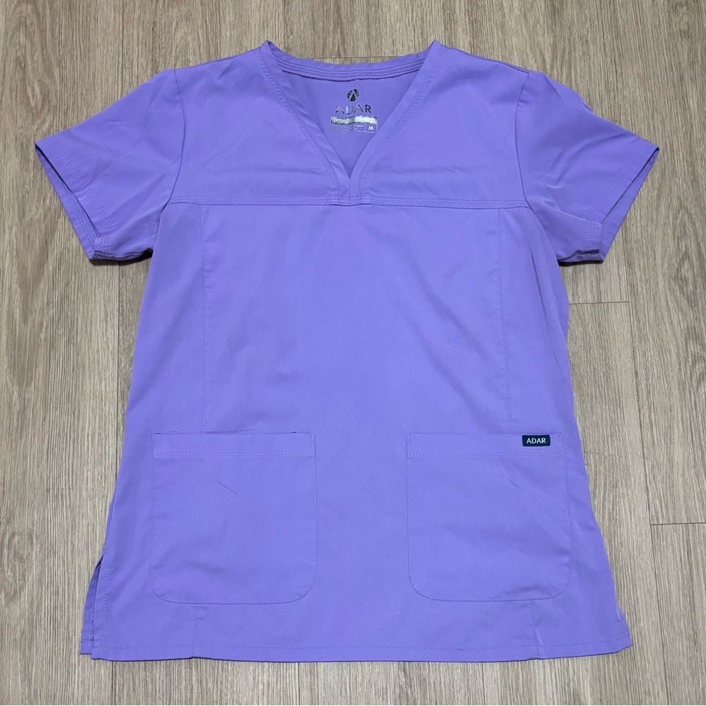 Adar Pro Scrubs for Women - Sweetheart V-Neck Scrub Top- Lavender size medium